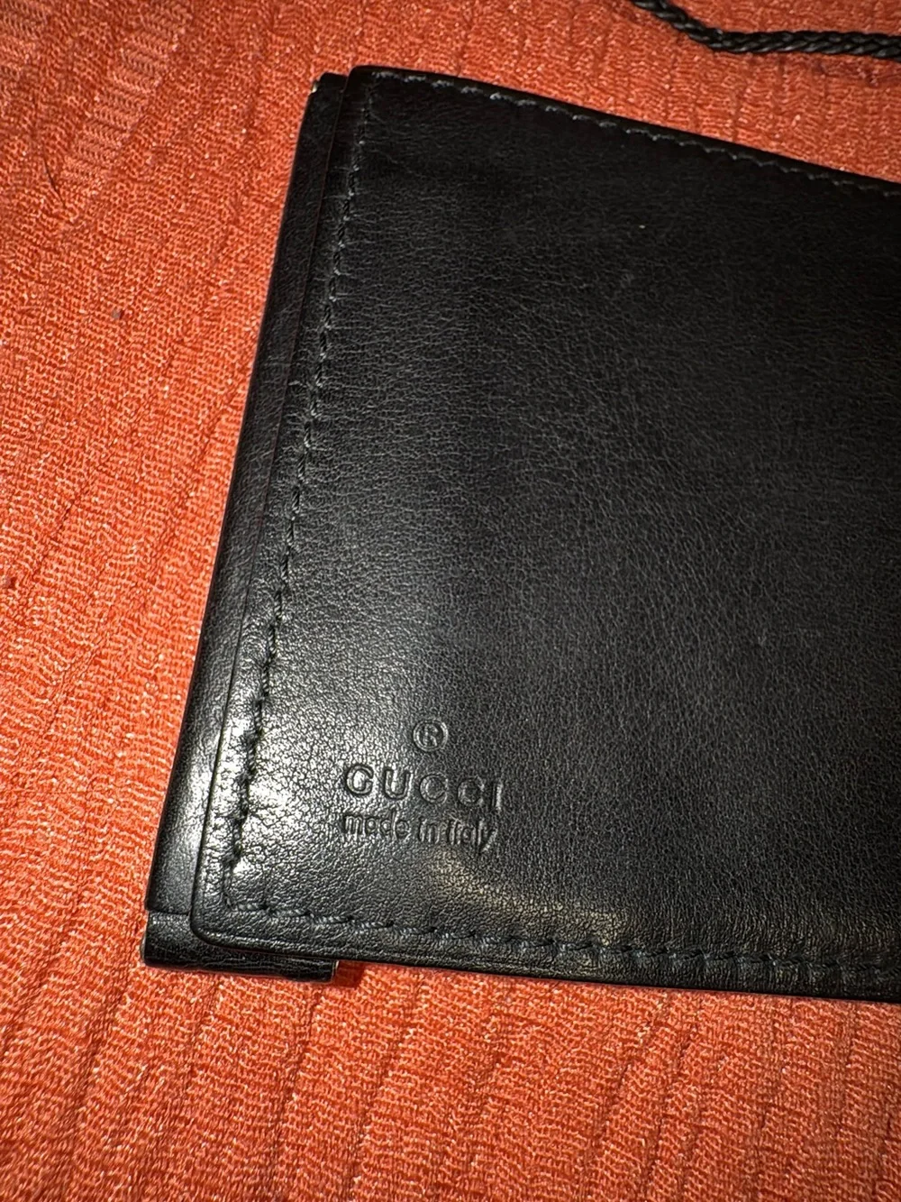 Gucci Black Leather Men’s Neck Wallet with Cord